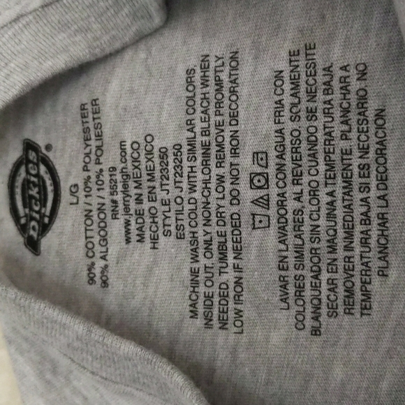 DICKIES Horseshoe Raw Hem Graphic Tee ~ NWT - Picture 5 of 7